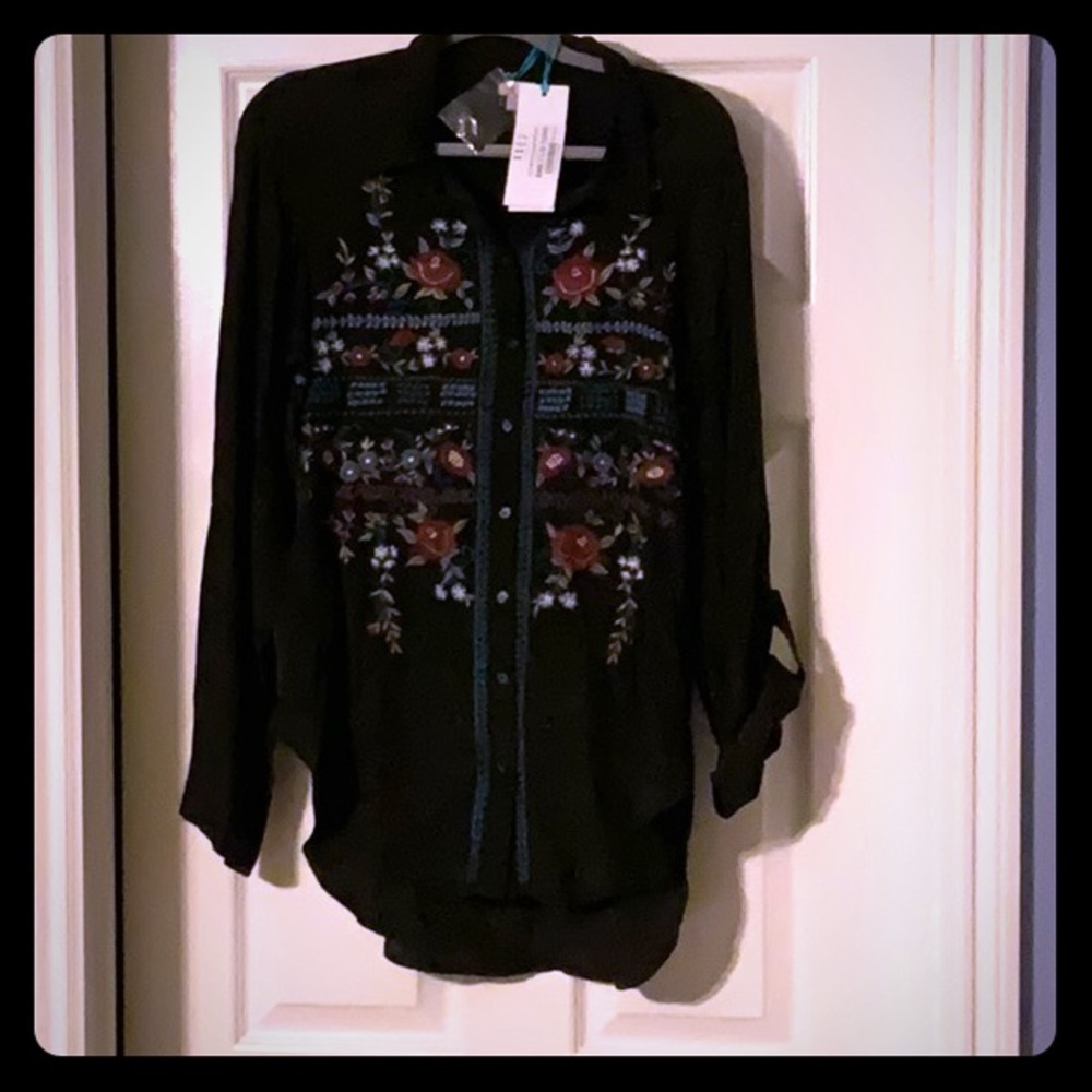 NWT Kyla sea embroidered black top